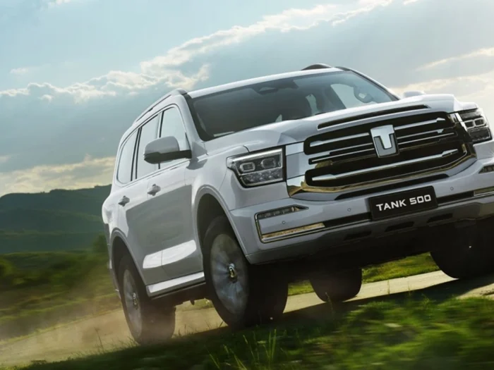Первый PHEV в семействе TANK 500: представлена цена версии Hi-Charge и сроки старта продаж